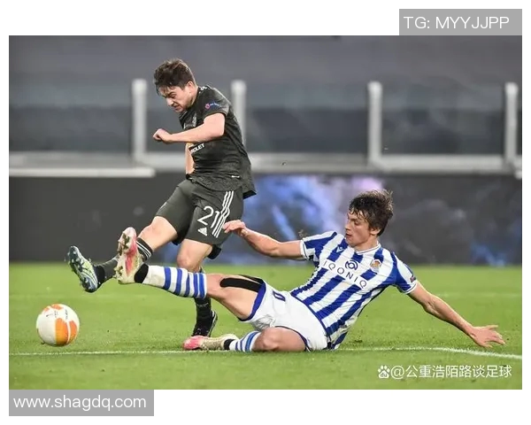 皇家盐城湖迎战曼联展现足球魅力激情对决引发球迷热议